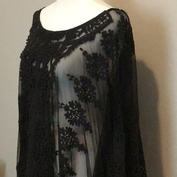 XCVI black lace top, Size Medium/Large - Picture 2 of 9